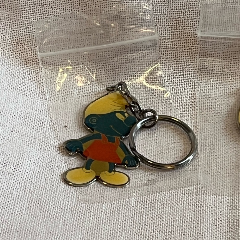 Smurfet Key Chain Bundle. - Picture 4 of 4